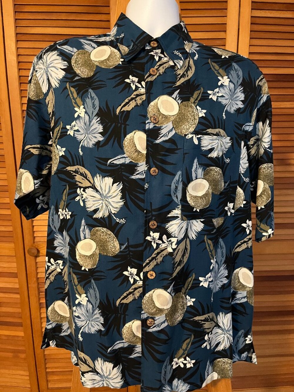 CARIBBEAN MEN'S SZ MEDIUM SILK/COTTON SHORT SLEEVE HAWAIIAN SHIRT